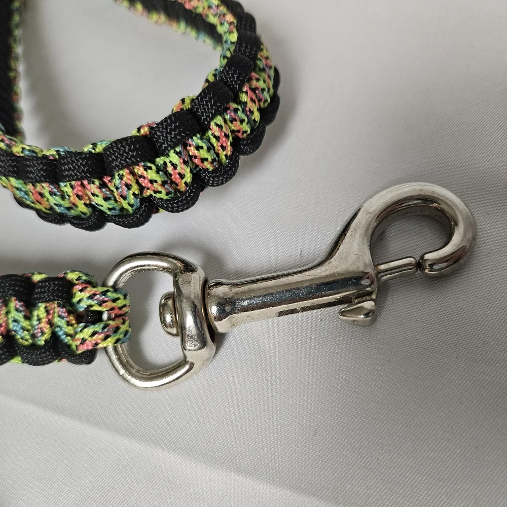 Handmade 550 Paracord Braided Dog Leash with‎ Metal Clip